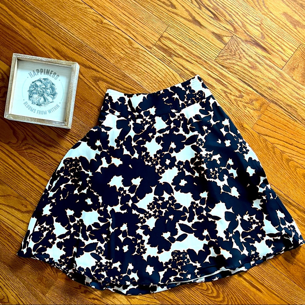 Limited floral skirt